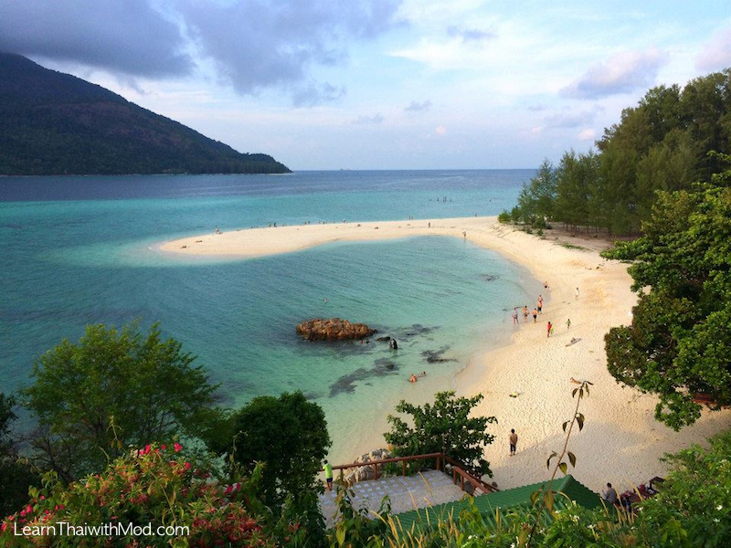 The famous view on Karma beach.