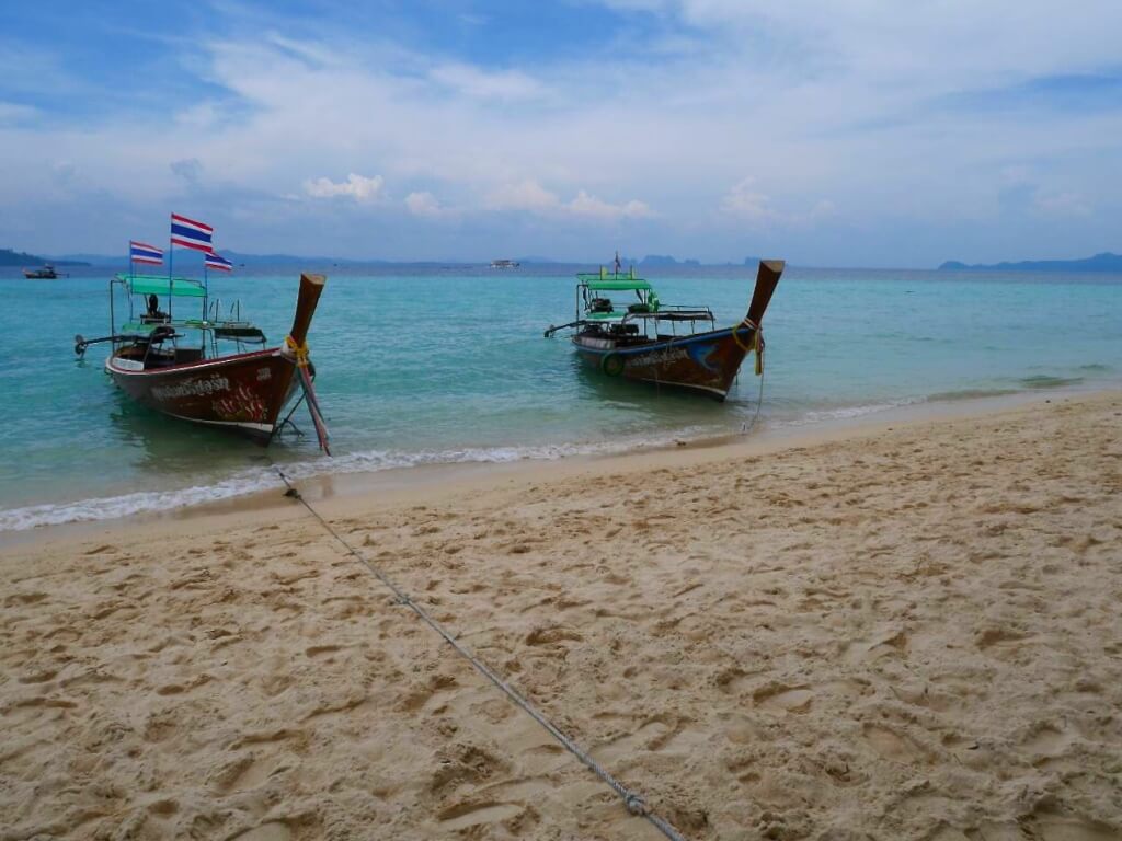 เกาะกระดาน Koh Kradan