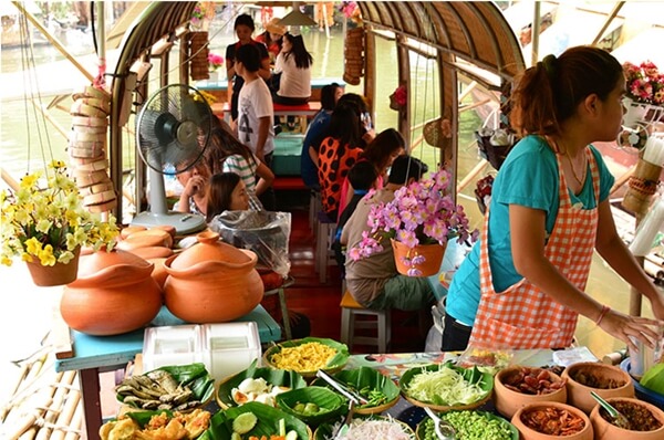 Kwan Riam Floating Market