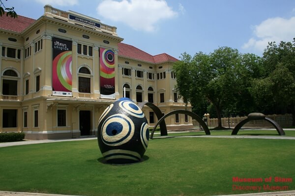 Museum-of-Siam01